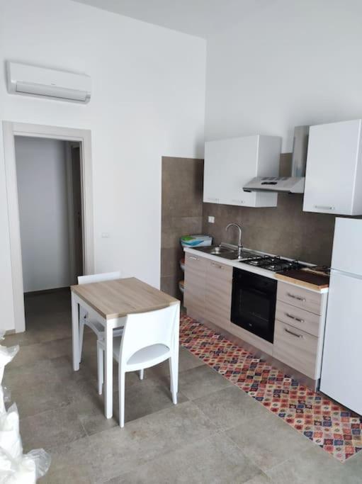 Appartamento Sul Mare Con Parcheggio Privato Монополи Екстериор снимка